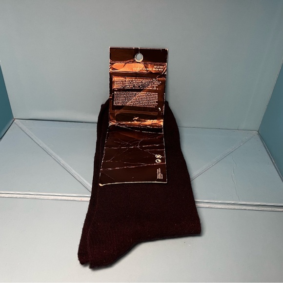 ⭐️ H&M Avo-cardio Socks Size 10-11.5 - Picture 2 of 4